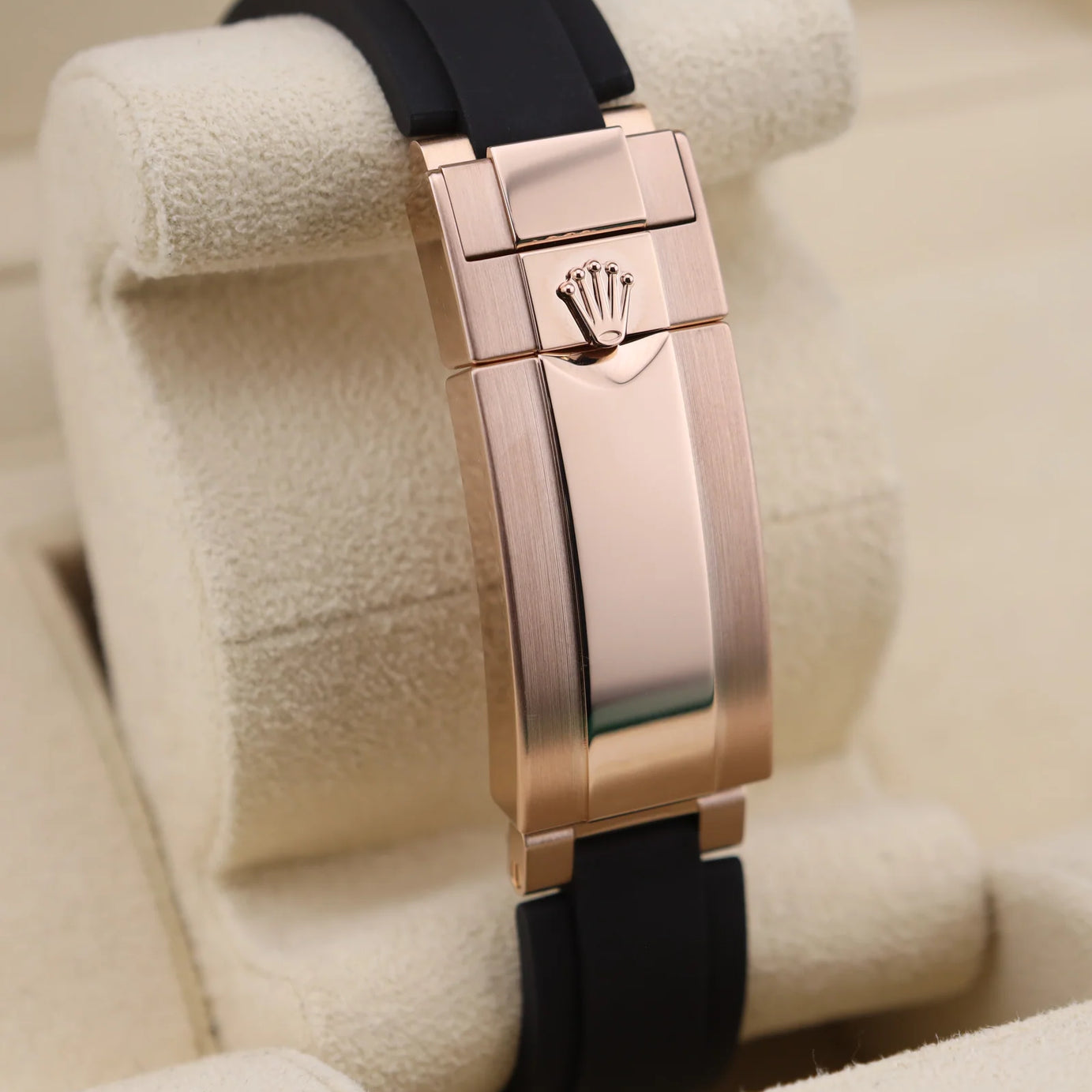 Rolex Yacht-Master 40 Rose Gold on Oysterflex 126655 - 2021